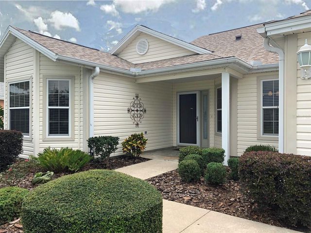 1233 OAK FOREST DRIVE, The Villages, FL 32162