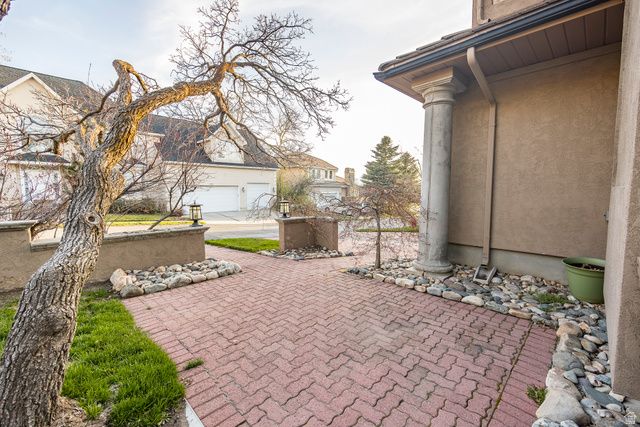 2249 E GAMBEL OAK DR, Sandy, UT 84092