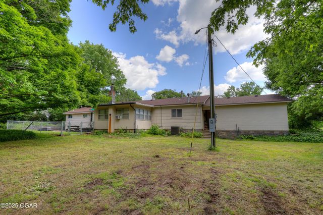11186 and 11110 Mulberry Road, Neosho, MO 64850