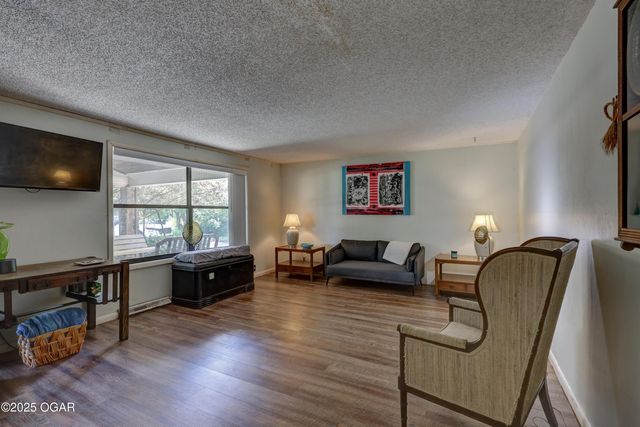 11186 and 11110 Mulberry Road, Neosho, MO 64850