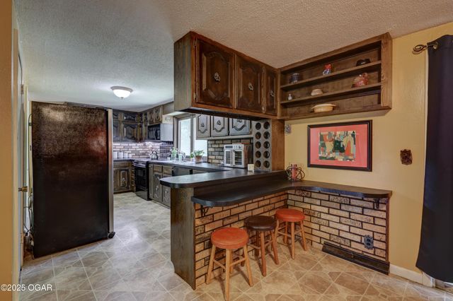 11186 and 11110 Mulberry Road, Neosho, MO 64850