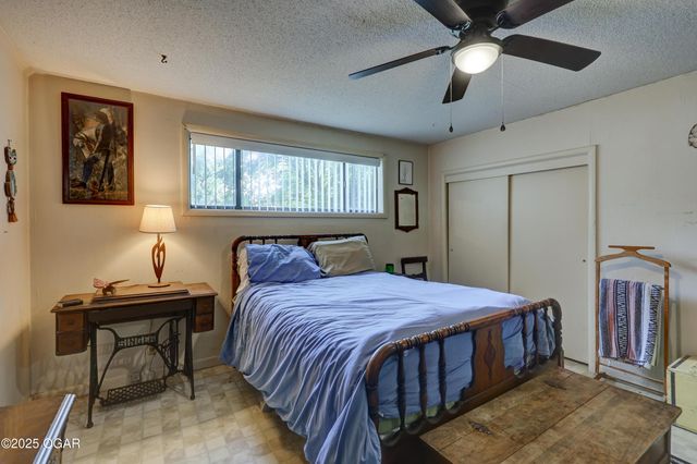 11186 and 11110 Mulberry Road, Neosho, MO 64850