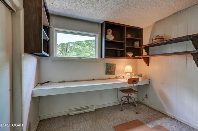 11186 and 11110 Mulberry Road, Neosho, MO 64850