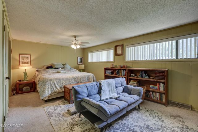 11186 and 11110 Mulberry Road, Neosho, MO 64850