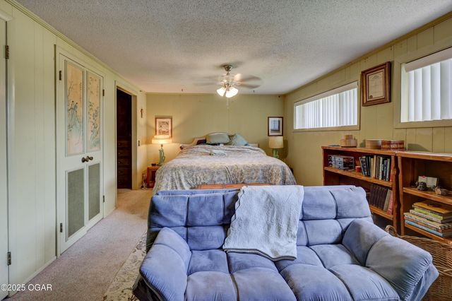 11186 and 11110 Mulberry Road, Neosho, MO 64850