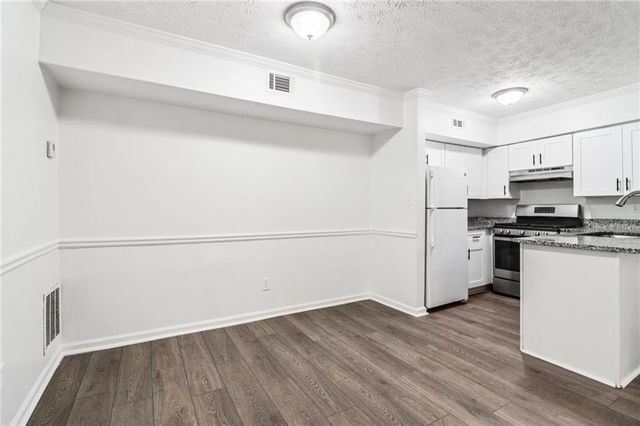 1931 Brian Way, Decatur, GA 30033