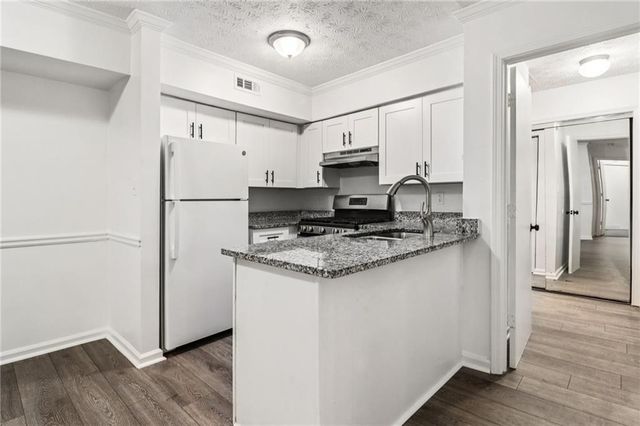 1931 Brian Way, Decatur, GA 30033