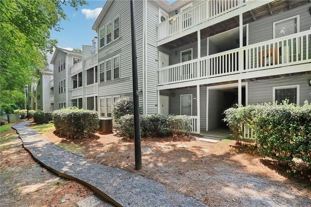 1931 Brian Way, Decatur, GA 30033