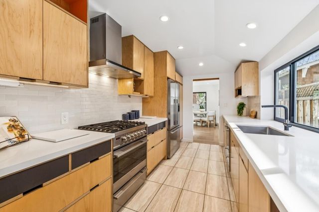 626 Central Avenue, Menlo Park, CA 94025