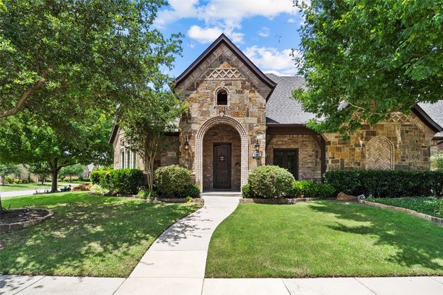 7901 Bentley Drive, North Richland Hills, TX 76182