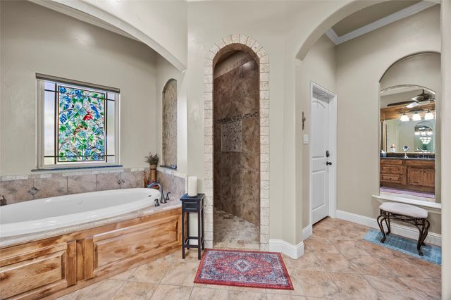 7901 Bentley Drive, North Richland Hills, TX 76182
