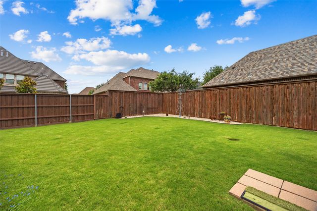 7901 Bentley Drive, North Richland Hills, TX 76182