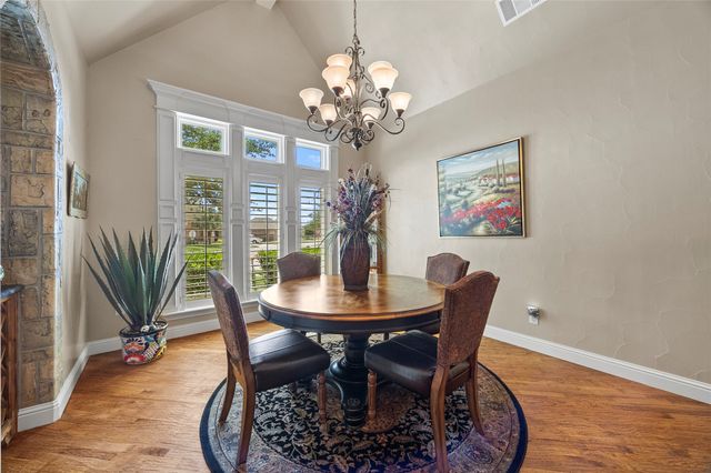 7901 Bentley Drive, North Richland Hills, TX 76182