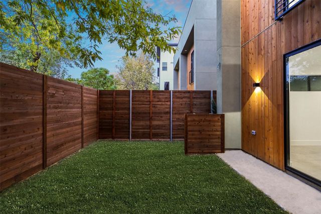 4806 Manett Street, Dallas, TX 75204