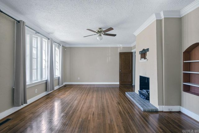 409 W H Avenue, North Little Rock, AR 72116