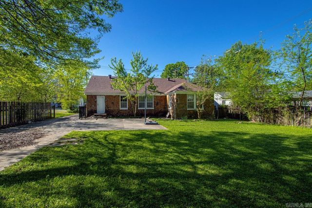 409 W H Avenue, North Little Rock, AR 72116