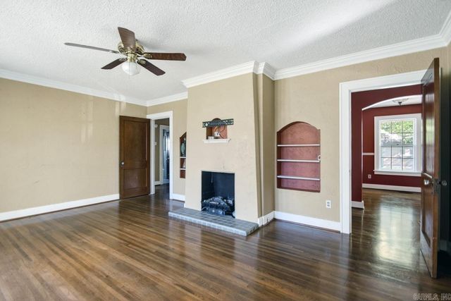 409 W H Avenue, North Little Rock, AR 72116