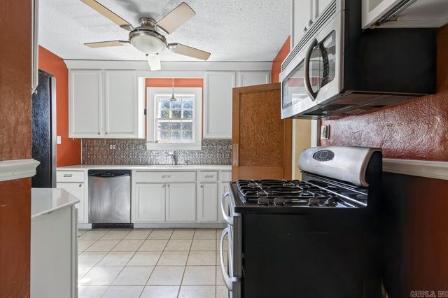 409 W H Avenue, North Little Rock, AR 72116