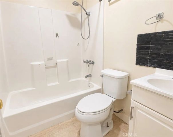 296 N Allen 2, San Bernardino, CA 92408