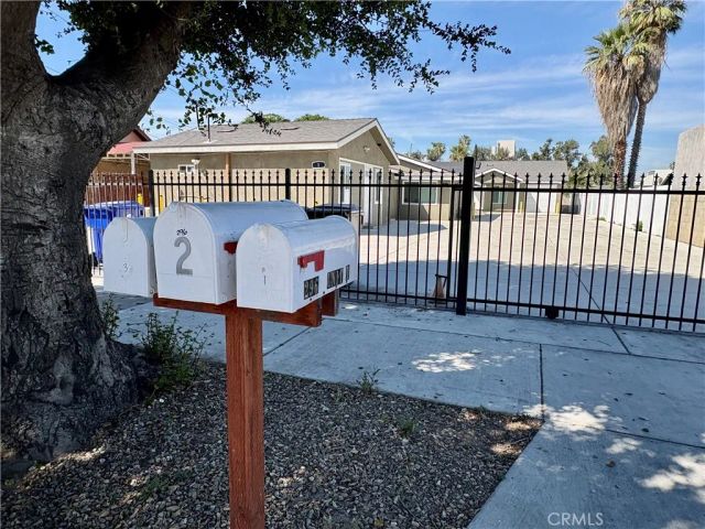 296 N Allen 2, San Bernardino, CA 92408