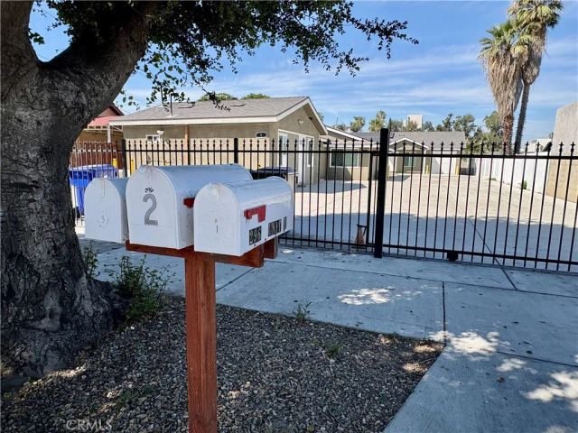 296 N Allen 2, San Bernardino, CA 92408