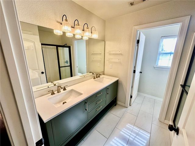 3404 W Clabber Creek Boulevard, Fayetteville, AR 72704