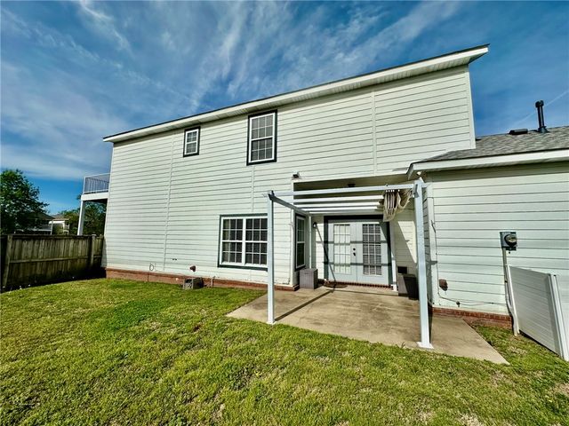 3404 W Clabber Creek Boulevard, Fayetteville, AR 72704