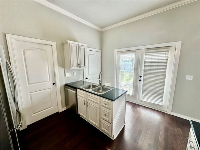 3404 W Clabber Creek Boulevard, Fayetteville, AR 72704
