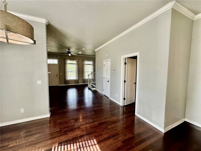 3404 W Clabber Creek Boulevard, Fayetteville, AR 72704