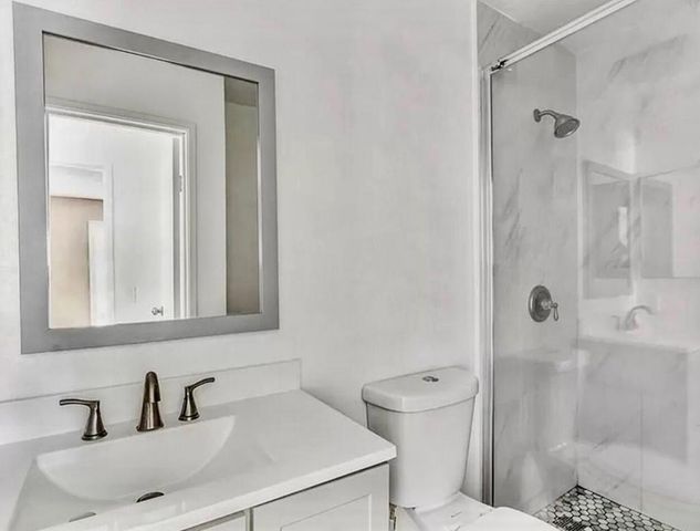 2857 N Los Felices Road 107, Palm Springs, CA 92262