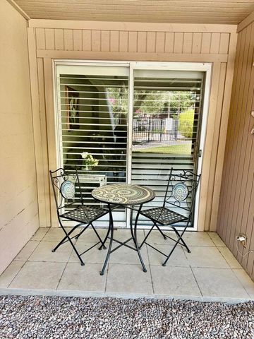2857 N Los Felices Road 107, Palm Springs, CA 92262