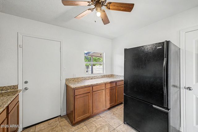 1010 E CHIPMAN Road, Phoenix, AZ 85040