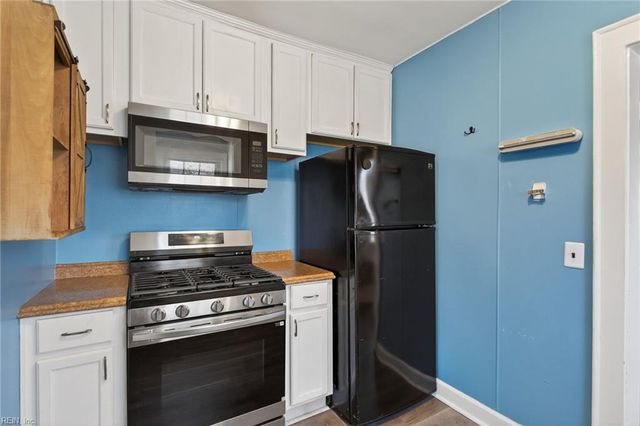 3814 Essex CIR, Norfolk, VA 23513