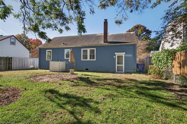 3814 Essex CIR, Norfolk, VA 23513