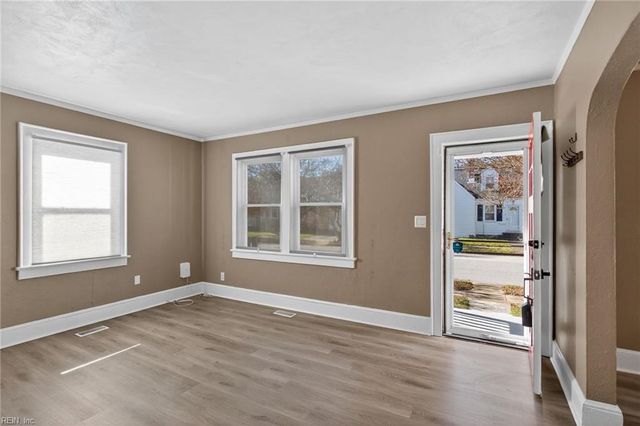 3814 Essex CIR, Norfolk, VA 23513