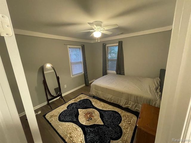 6102 Harrison Street, Garden City, MI 48135