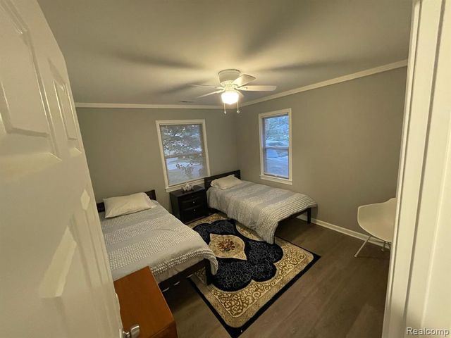 6102 Harrison Street, Garden City, MI 48135