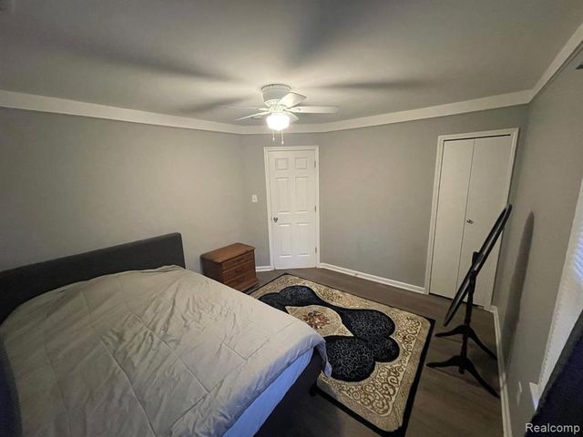 6102 Harrison Street, Garden City, MI 48135