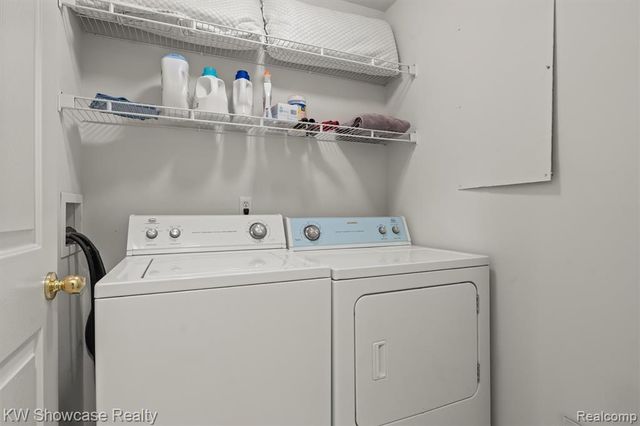 614 Napa Valley Drive 11, Milford, MI 48381