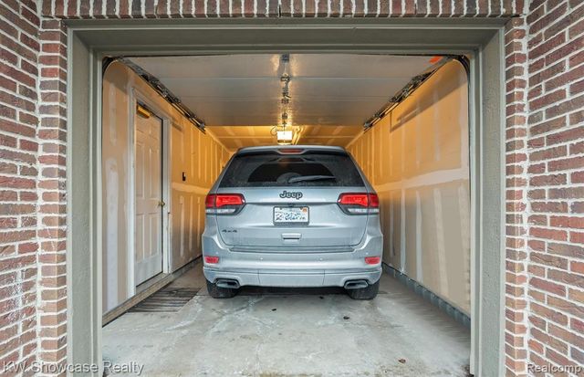 614 Napa Valley Drive 11, Milford, MI 48381