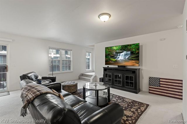 614 Napa Valley Drive 11, Milford, MI 48381