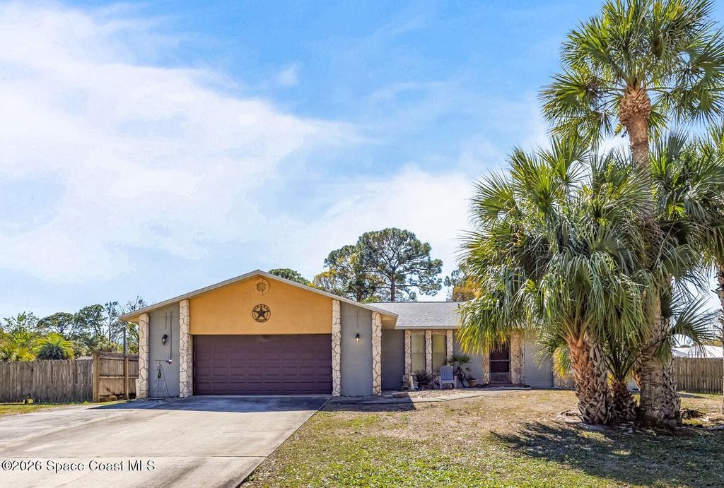 4651 N Friday Circle, Cocoa, FL 32926
