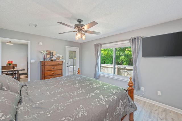 953 Pacific Silver Court, Fort Walton Beach, FL 32547