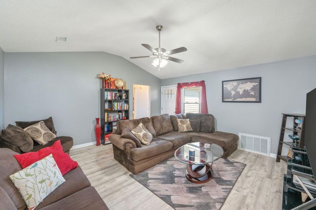 953 Pacific Silver Court, Fort Walton Beach, FL 32547