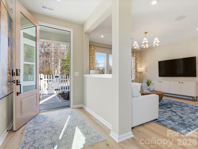 5313 Hubble Drive, Charlotte, NC 28216