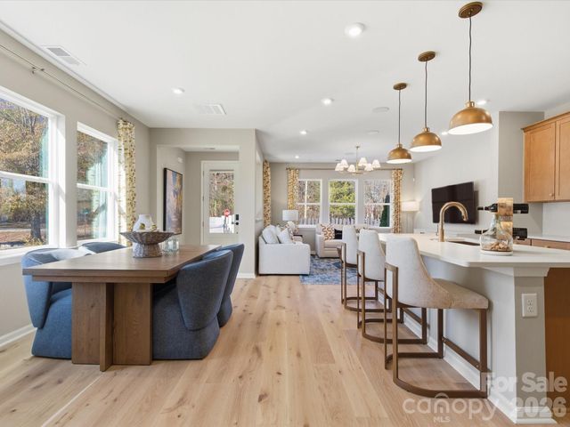 5313 Hubble Drive, Charlotte, NC 28216