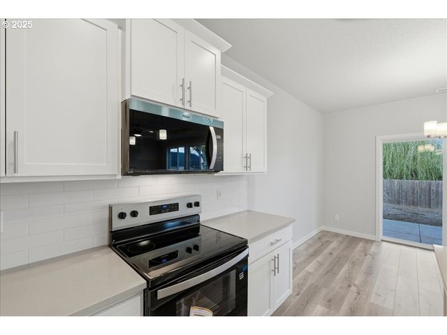 405 S Cedar St, Yamhill, OR 97148