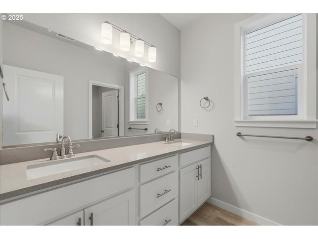 405 S Cedar St, Yamhill, OR 97148