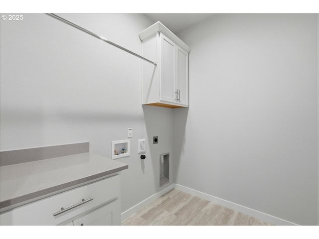 405 S Cedar St, Yamhill, OR 97148