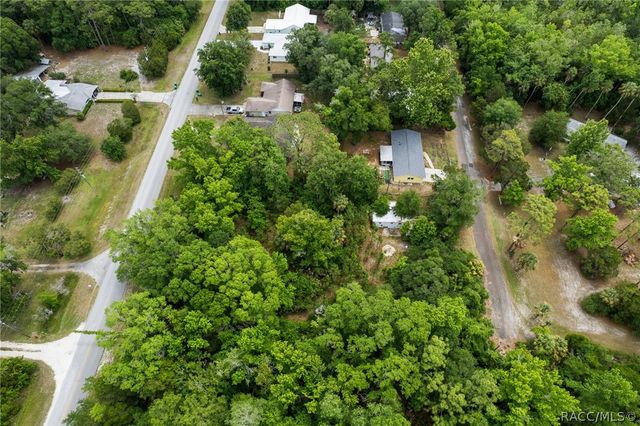 8470 W Bradshaw W 8479 W Doe Lane Lane, Homosassa, FL 34448